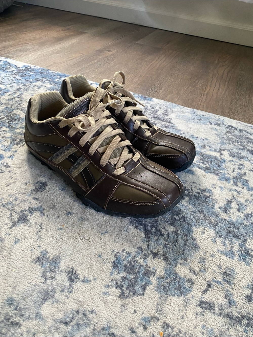 Skechers Men's Brown and Tam Lace-Up Sneakers